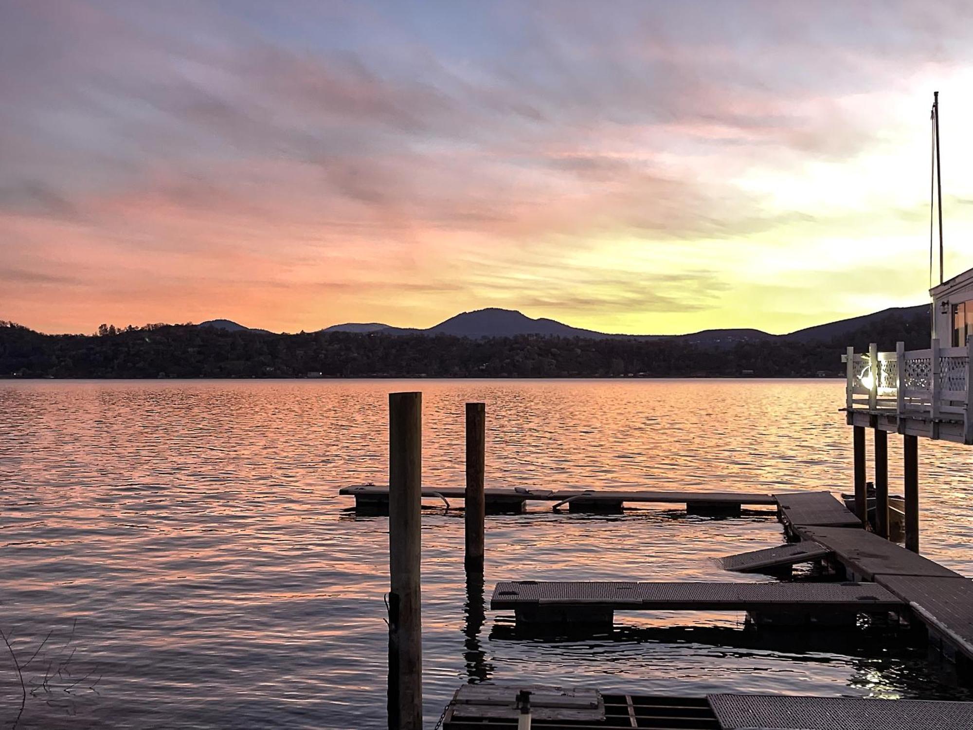 Omeo Clearlake Oaks Glenhaven Екстериор снимка